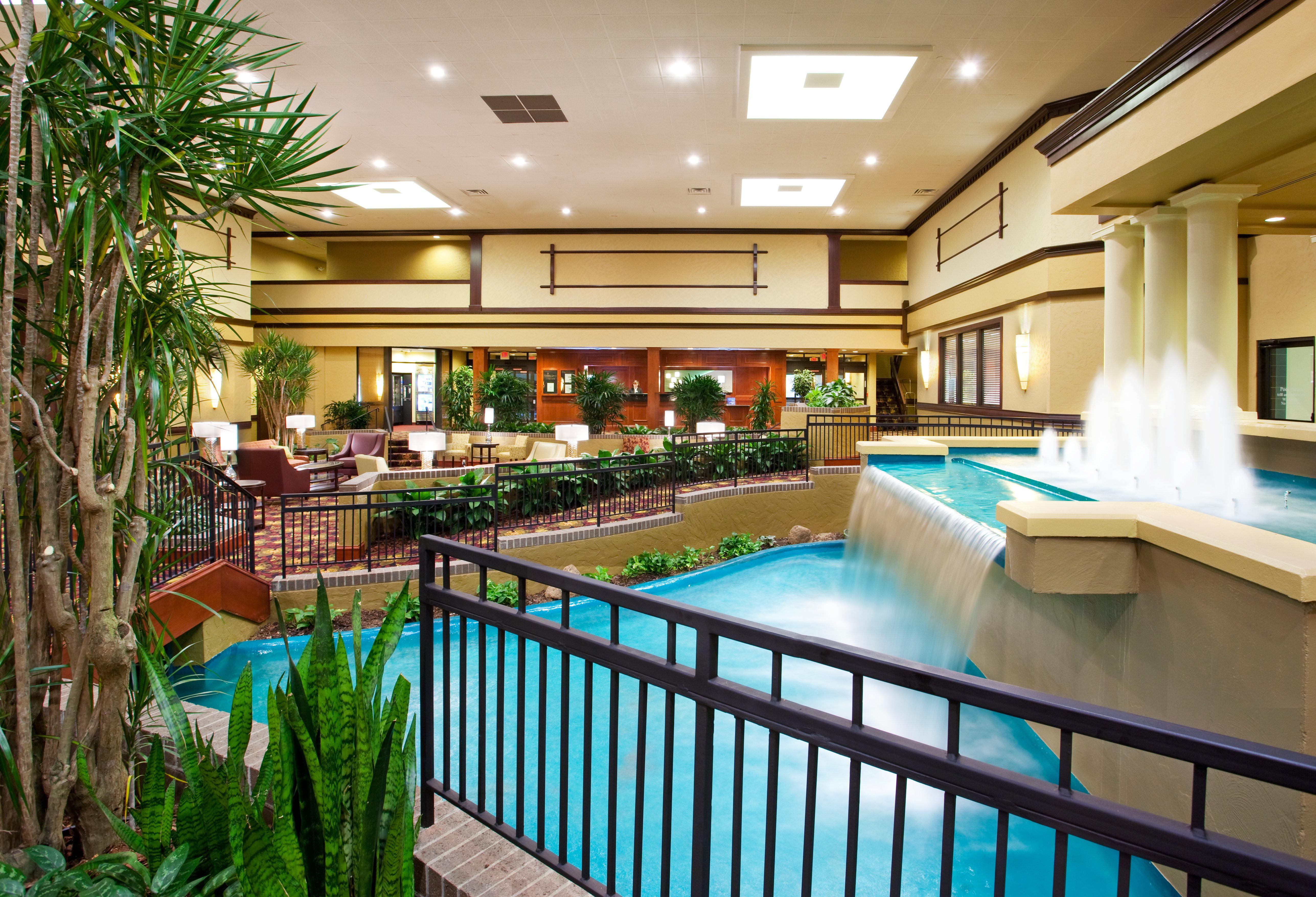 Holiday Inn Cincinnati-Eastgate By Ihg Ngoại thất bức ảnh